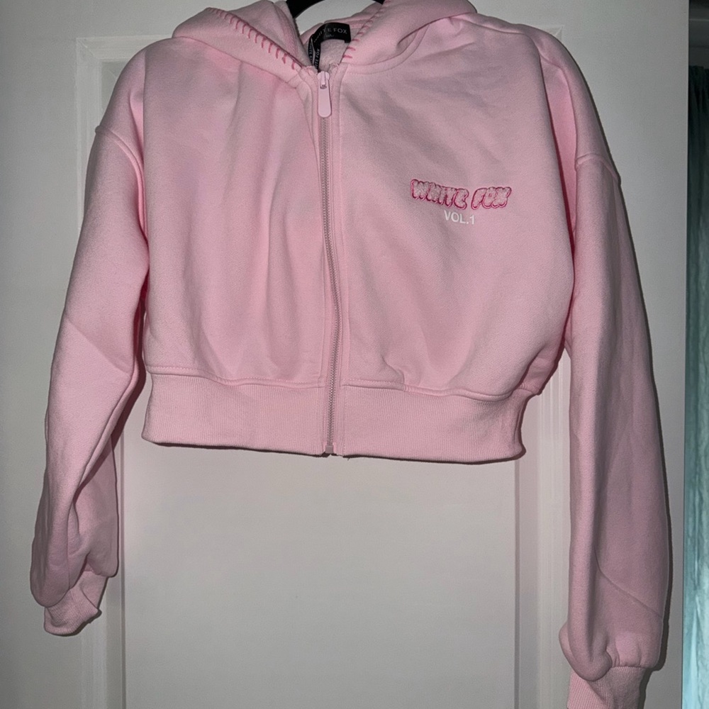NWT! WHITE FOX- cropped zip front hoodie - Picture 2 of 8